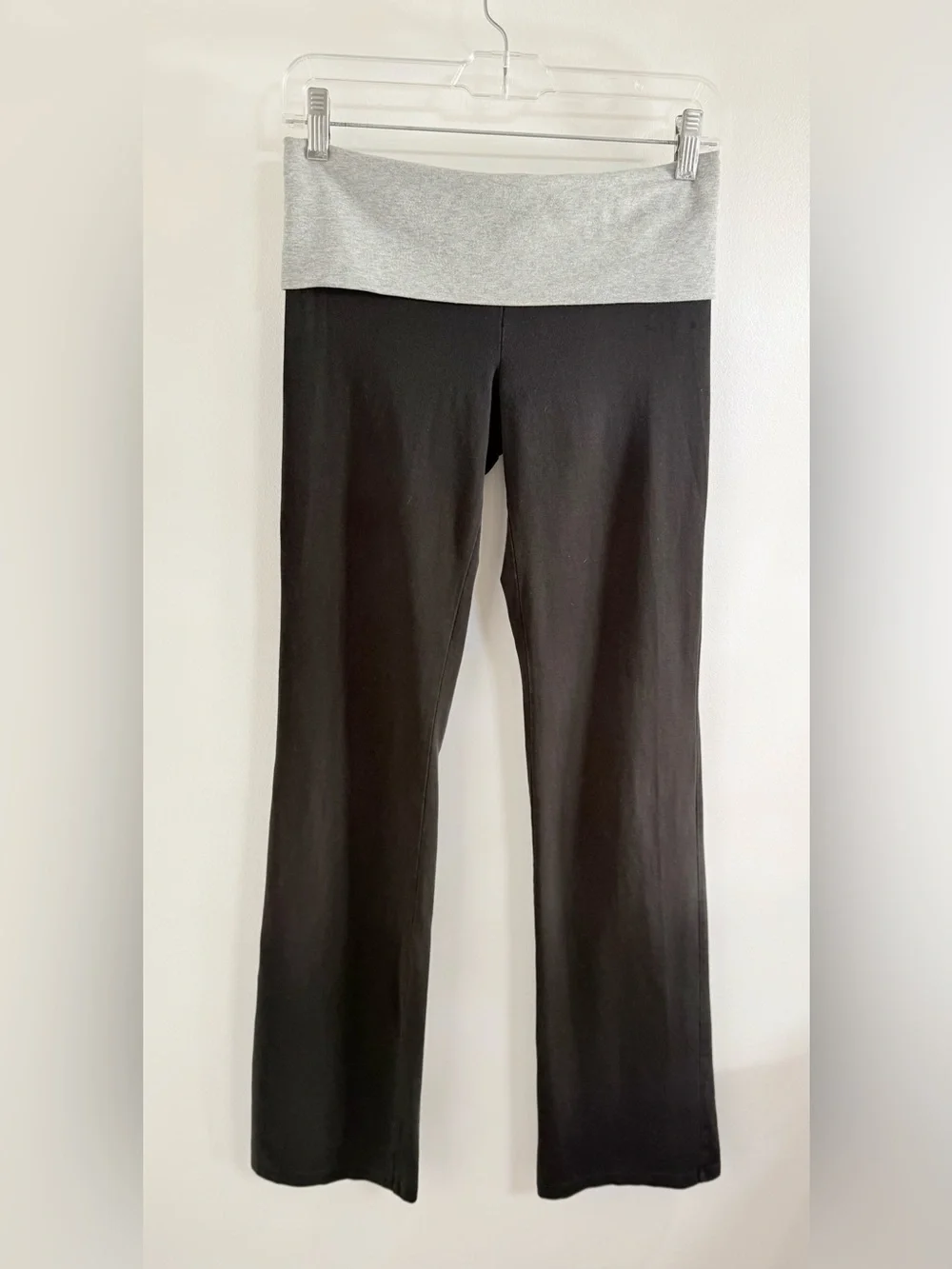 Y2K PINK Victoria's Secret Fold-Over Waist Yoga Pants Size Small - Sequin Logo
